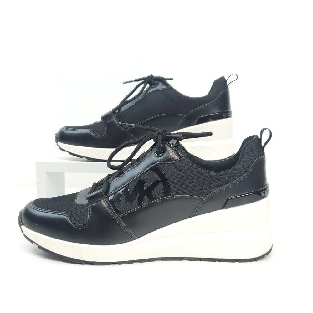 MICHAEL Michael Kors Stacy Trainer Lace Up  Sneakers NWOB US 11 - Picture 3 of 13